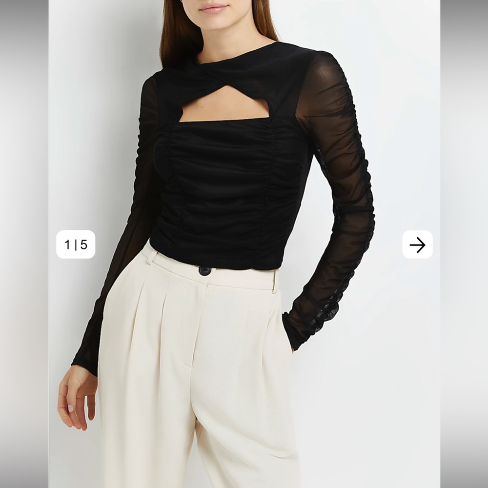 RIVER ISLAND Cutout Ruched Top Sz S